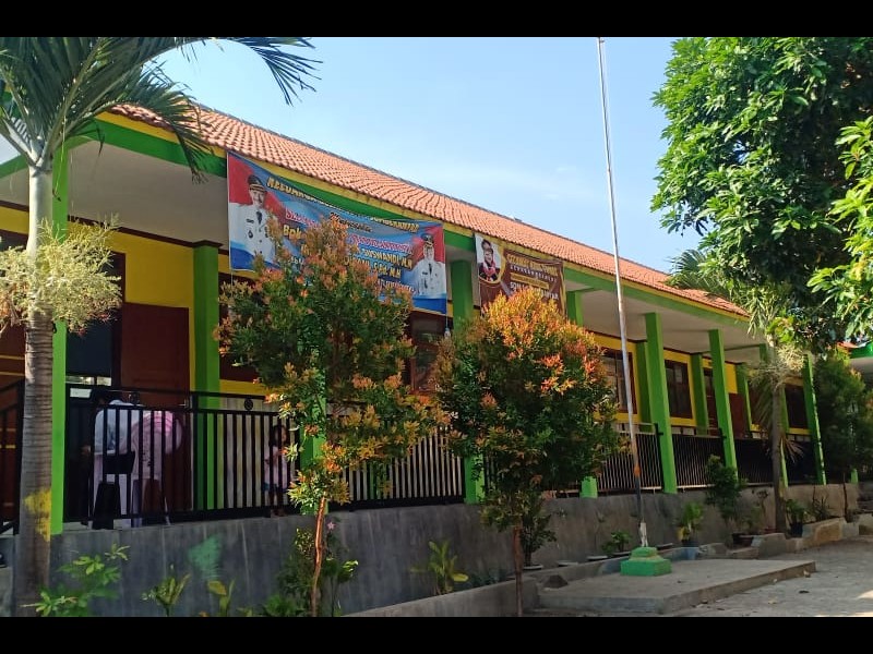 Halaman Sekolah